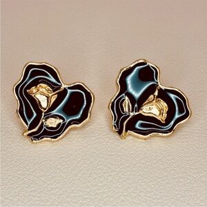 Elegant Black and Gold Floral Irregular Heart Stud Earrings